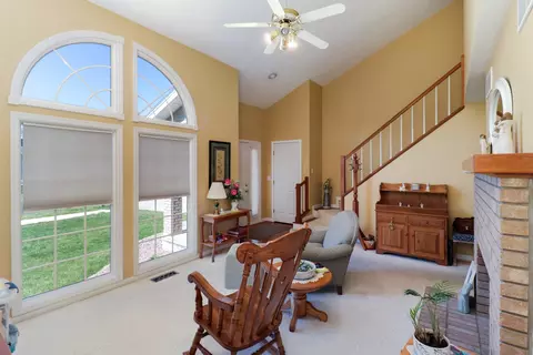 1606 Cutter Ct, Normal, IL 61761 photo 4