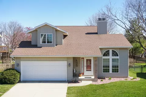 1606 Cutter Ct, Normal, IL 61761 photo 2