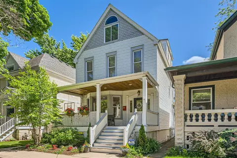 2027 W Leland Ave, Chicago, IL 60625