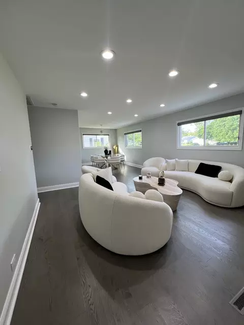 Living - 436 Cherry Ln, Glenview, IL 60025 photo 1 of 2