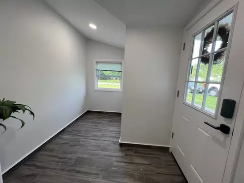 Entry Way - 436 Cherry Ln, Glenview, IL 60025 photo 2 of 6
