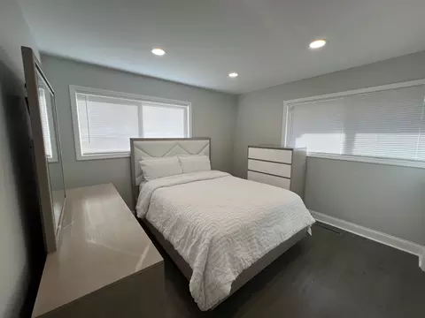 Bedroom - 436 Cherry Ln, Glenview, IL 60025 photo 3 of 4