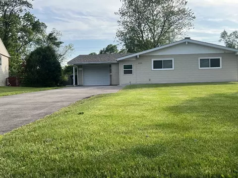 Exterior - 436 Cherry Ln, Glenview, IL 60025 photo 2 of 6