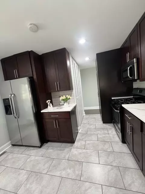 Kitchen - 436 Cherry Ln, Glenview, IL 60025 photo 2 of 2