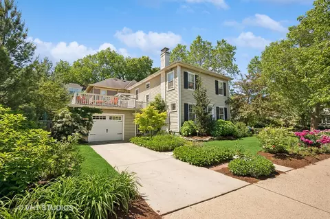 747 Forest Ave, Evanston, IL 60202 photo 3