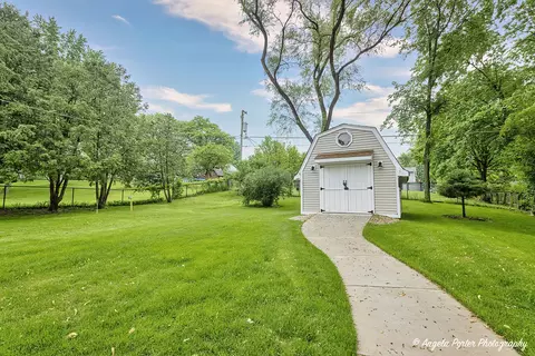 Exterior - 1119 Rolling Lane Rd, Johnsburg, IL 60051 photo 6 of 11