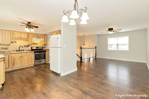 Living - 1119 Rolling Lane Rd, Johnsburg, IL 60051 photo 4 of 6