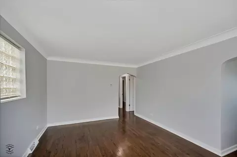Living - 7229 W 57th Pl, Summit, IL 60501 photo 3 of 4