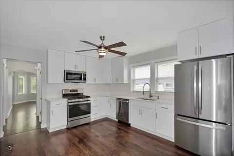 Kitchen - 7229 W 57th Pl, Summit, IL 60501 photo 1 of 1