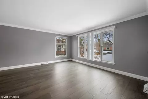 Living - 643 Robin Ln, Glencoe, IL 60022 photo 1 of 7