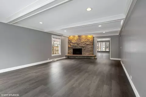 Living - 643 Robin Ln, Glencoe, IL 60022 photo 6 of 7