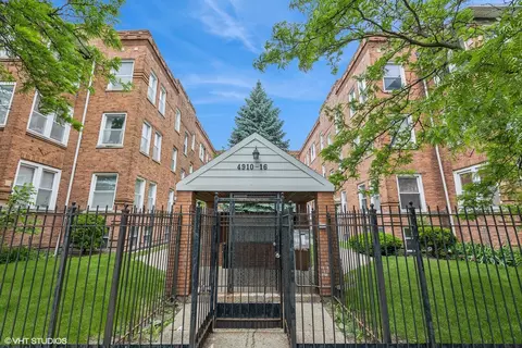 4910 N Kedzie Ave #3E, Chicago, IL 60625