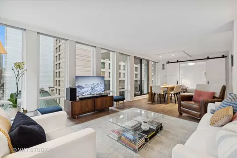 200 E Delaware Pl #9F, Chicago, IL 60611 photo 8