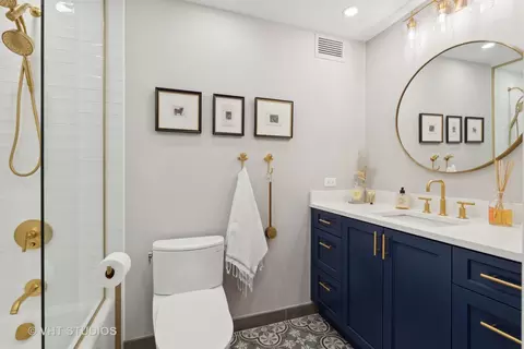 200 E Delaware Pl #9F, Chicago, IL 60611 photo 34