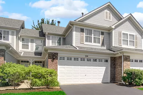 444 Majestic Ln, Oswego, IL 60543