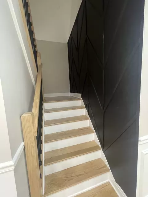 Entry Way - 3032 E 79th Pl, Chicago, IL 60617 photo 3 of 5