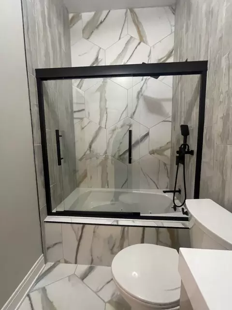 Bath - 3032 E 79th Pl, Chicago, IL 60617 photo 6 of 8