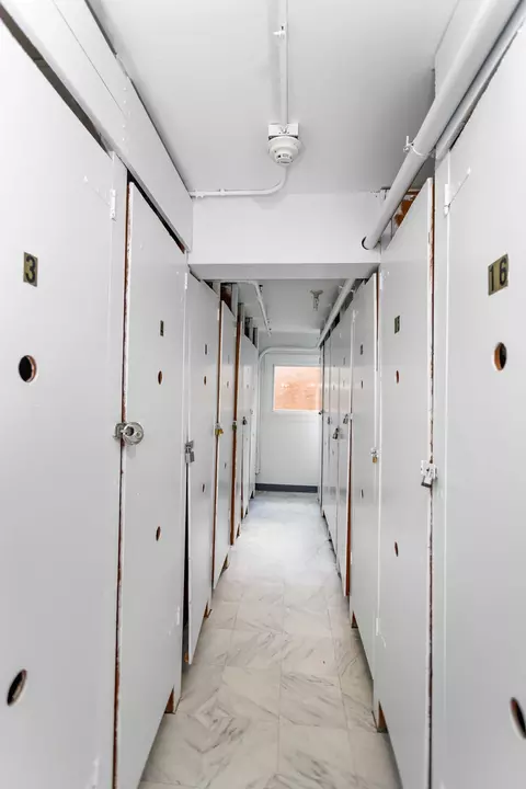 Undisclosed, Des Plaines, IL 60016 photo 24