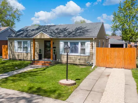 5372 Kimball Pl, Oak Lawn, IL 60453