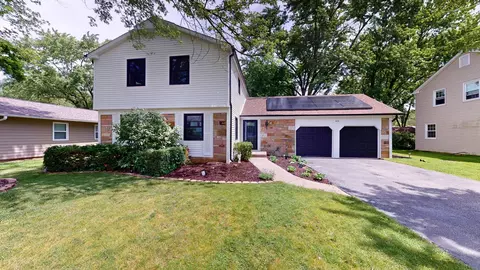 420 Arborgate Ln, Buffalo Grove, IL 60089