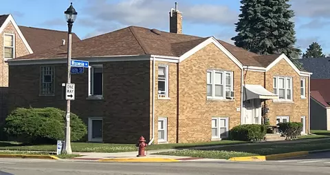 1544 Wisconsin Ave, Berwyn, IL 60402