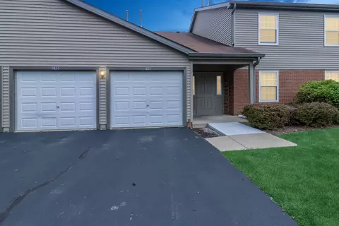 795 E Whispering Oaks Dr #795-2LY, Palatine, IL 60074