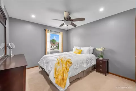 Bedroom - 963 Longford Rd, Bartlett, IL 60103 photo 3 of 5