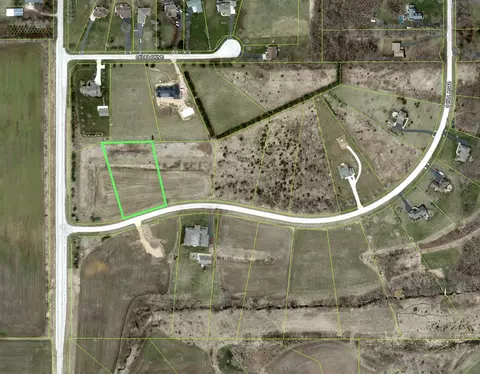 9205 S Hill Rd, Marengo, IL 60152