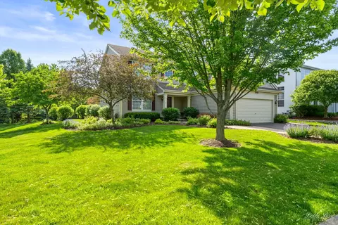 Exterior - 1445 Carmel Ln, Cary, IL 60013 photo 6 of 7