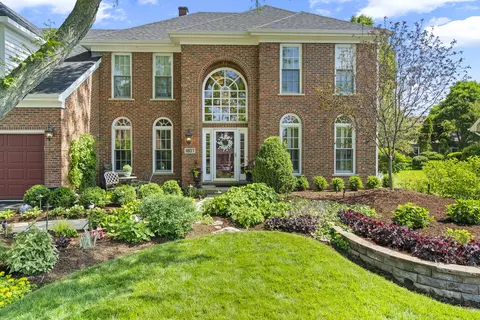 1807 Knapp Ct, Wheaton, IL 60189 photo 2