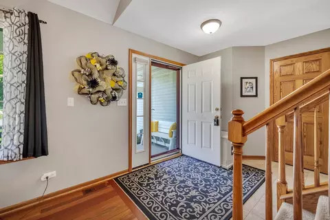 2555 Cobblestone Ct, Morris, IL 60450 photo 4
