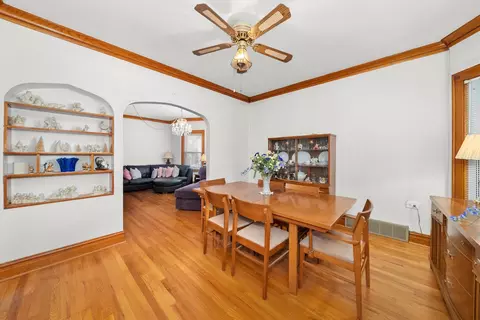 4019 Vernon Ave, Brookfield, IL 60513 photo 8