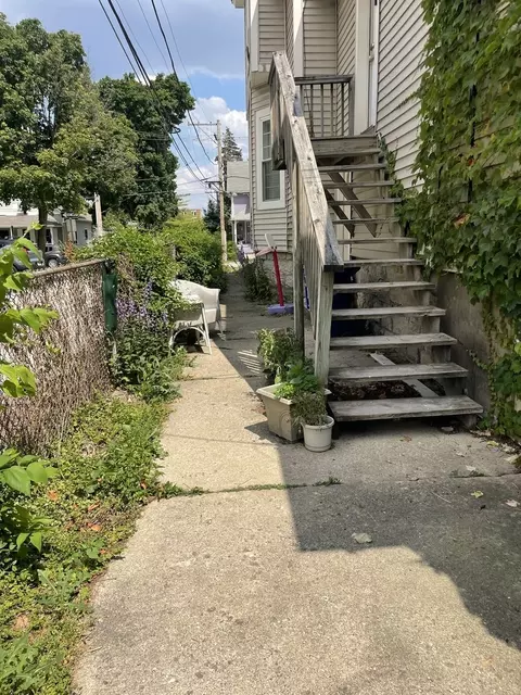 Exterior - 314 S Hale St, Wheaton, IL 60187 photo 4 of 4