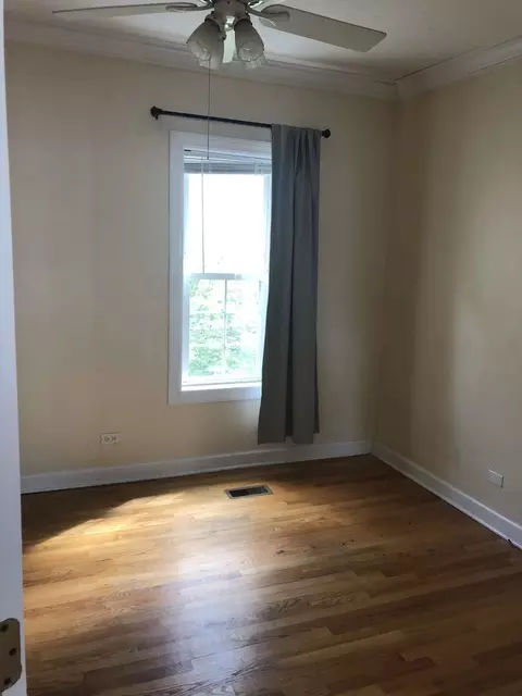 Bedroom - 314 S Hale St, Wheaton, IL 60187 photo 2 of 5