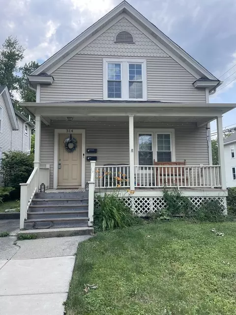 314 S Hale St, Wheaton, IL 60187