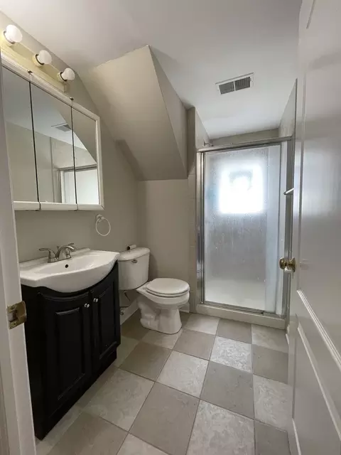 Bath - 314 S Hale St, Wheaton, IL 60187 photo 2 of 2