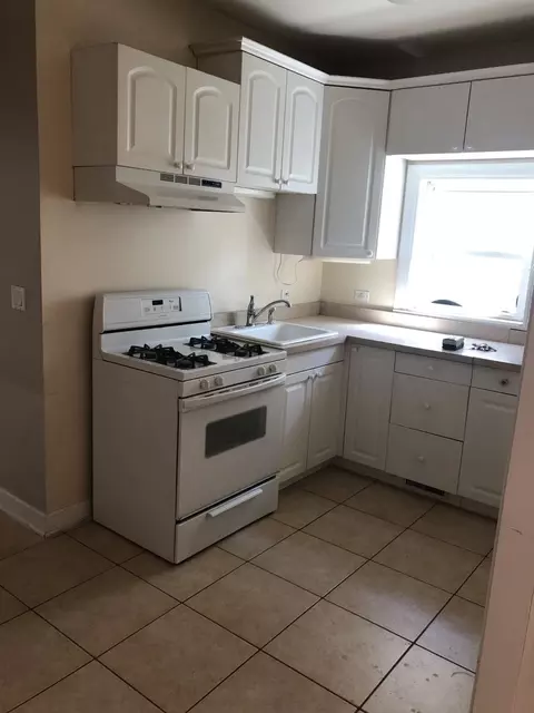 Kitchen - 314 S Hale St, Wheaton, IL 60187 photo 1 of 3