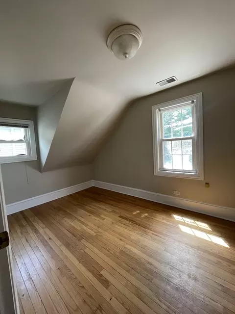 Bedroom - 314 S Hale St, Wheaton, IL 60187 photo 4 of 5