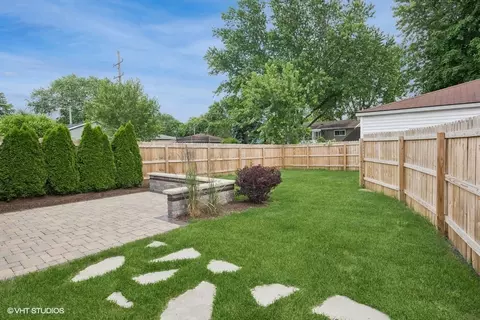 Exterior - 1308 Dawes Ave, Wheaton, IL 60189 photo 7 of 7