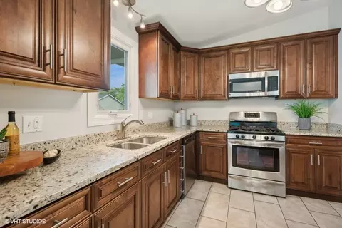 Kitchen - 1308 Dawes Ave, Wheaton, IL 60189 photo 1 of 3