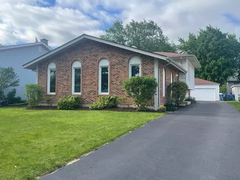 1308 Dawes Ave, Wheaton, IL 60189
