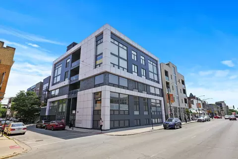 1555 W Fry St #PH3, Chicago, IL 60642