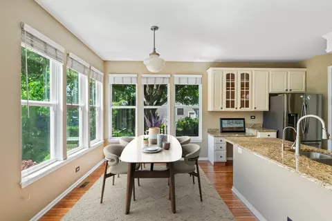 Dining - 460 Brookside Ave, Algonquin, IL 60102 photo 2 of 2