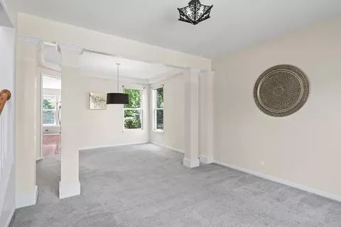 Living - 460 Brookside Ave, Algonquin, IL 60102 photo 1 of 10