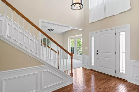 Entry Way - 460 Brookside Ave, Algonquin, IL 60102 photo 2 of 4