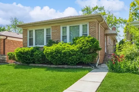 8432 Kimball Ave, Skokie, IL 60076