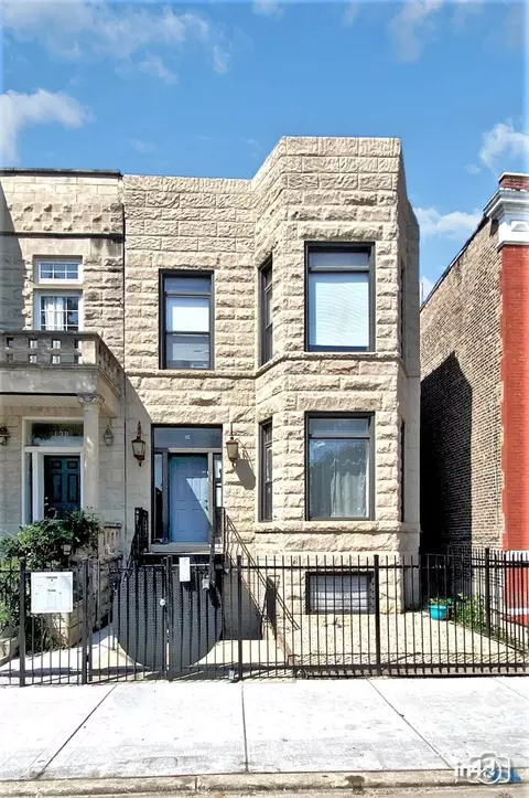 134 S Sacramento Blvd #3, Chicago, IL 60612