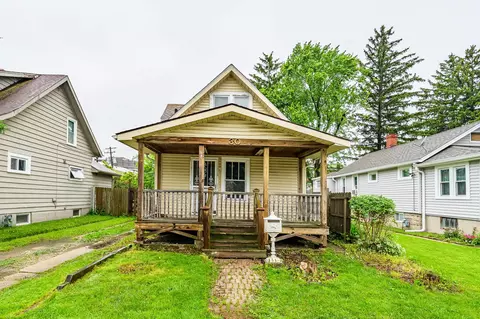 30 N Sumac Ave, Waukegan, IL 60085