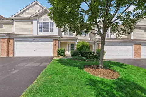 936 Charlela Ln, Elk Grove Village, IL 60007