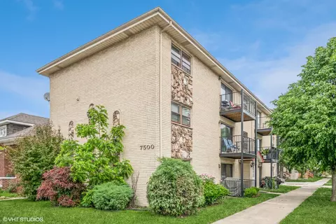 7500 W Addison St #1-S, Chicago, IL 60634